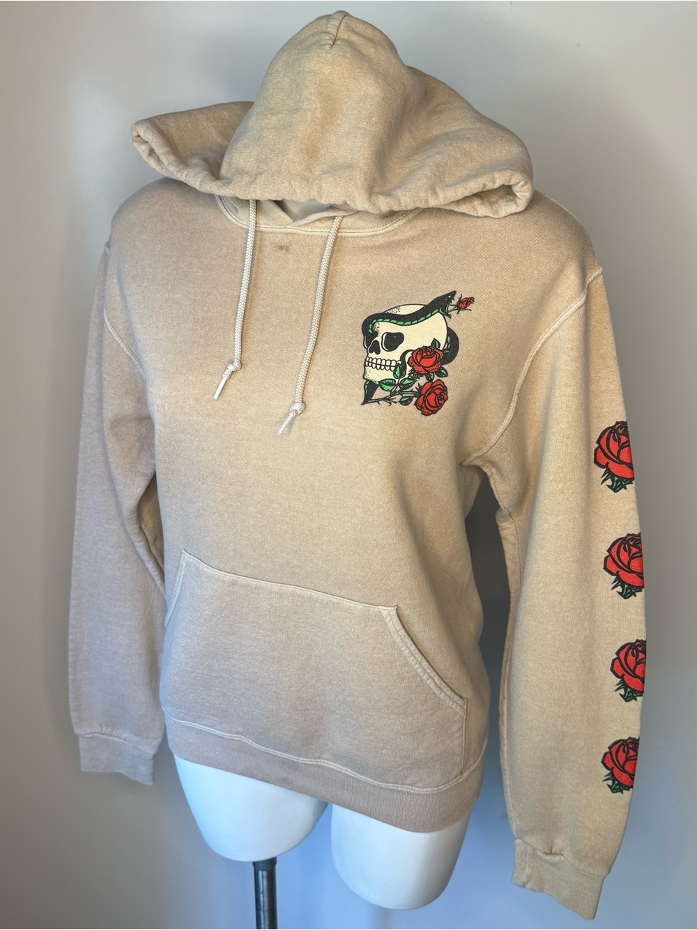 Fashion Nova Men Beige Pullover Hoodie S with Love Never Dies